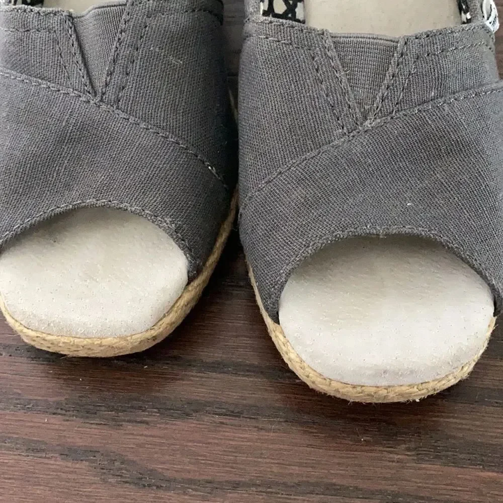 Toms calypso canvas